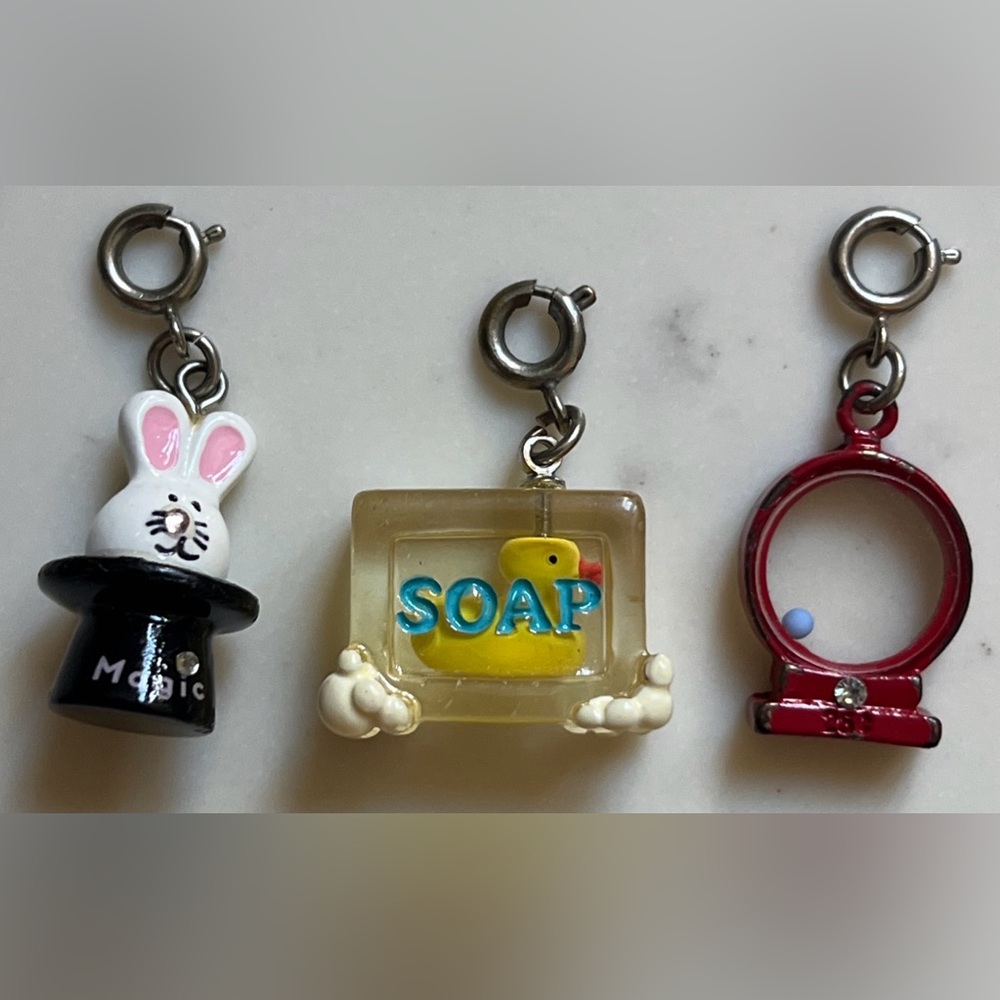 Vintage Lot Of 3 Rare Bombay Duck Charms Magician Hat Bunny Rubber Duck Soap